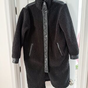 Athleta Black Quilted and Sherpa Jacket